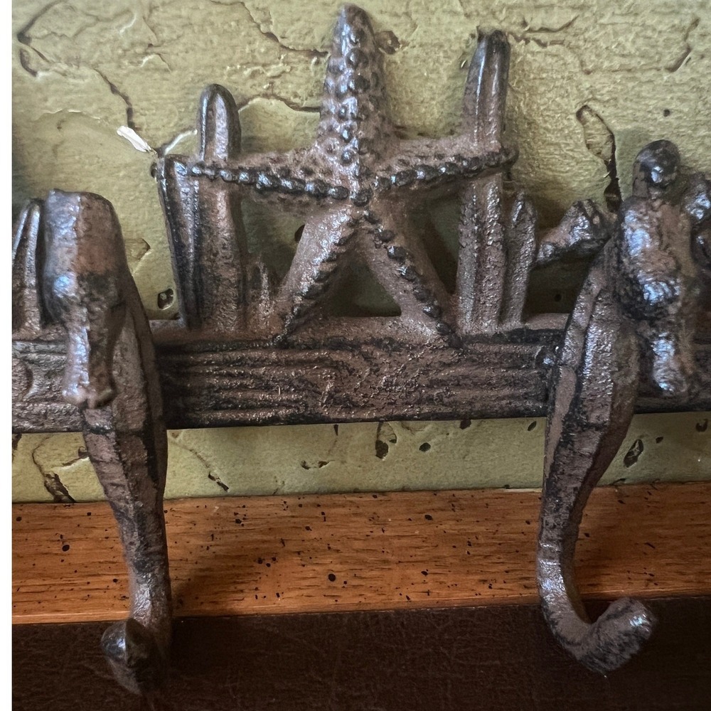 Nautical Cast Iron Wall Hook Rack Coastal Beach Shell Seahorse Starfish Decor - Picture 5 of 12